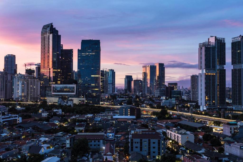 Clay Hotel Jakarta Exterior photo