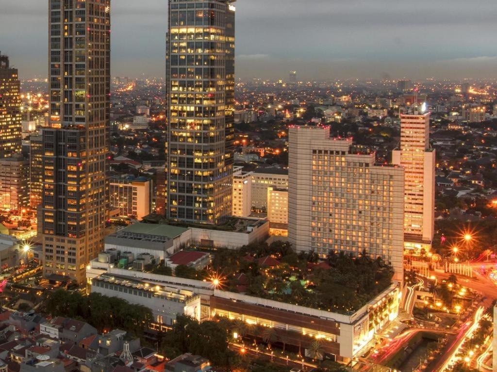 Clay Hotel Jakarta Exterior photo